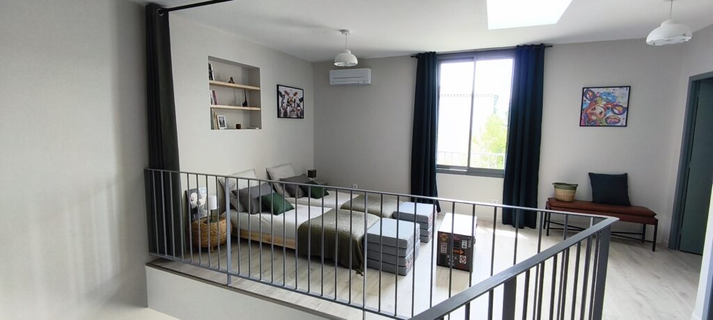 mezzanine de notre maison d'ôtes à junas